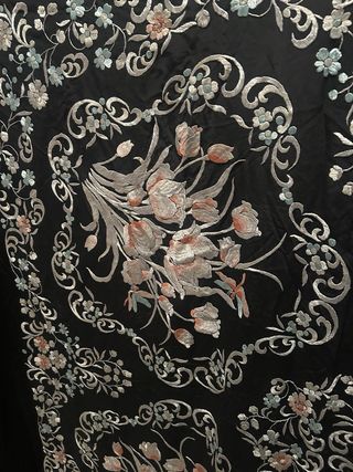 Mantón Manila Bordado a Mano