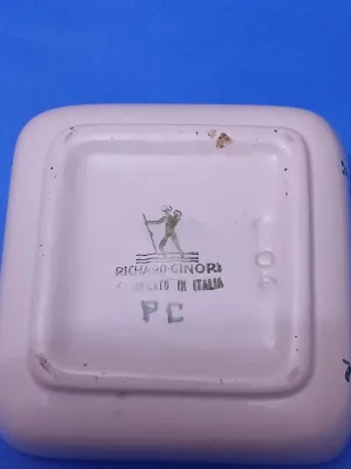 Posacenere Richard Ginori antico