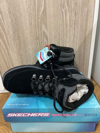 Botines Skechers Negro/Gris Nuevos