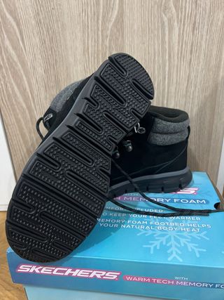 Botines Skechers Negro/Gris Nuevos