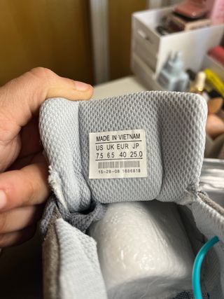 Zapatillas New Balance 9060 Gris