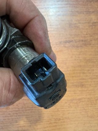 Inyector Continental 03G130073 T