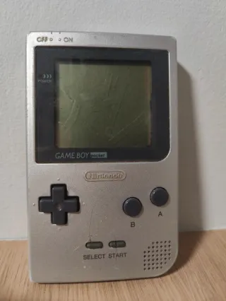 Nintendo Game Boy Pocket Plata