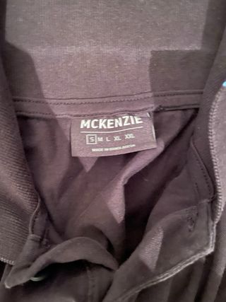 Camiseta Polo McKenzie Negra
