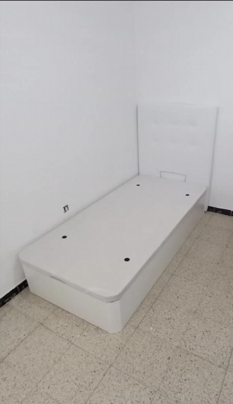 Canapés + colchones nuevos – montaje incluido