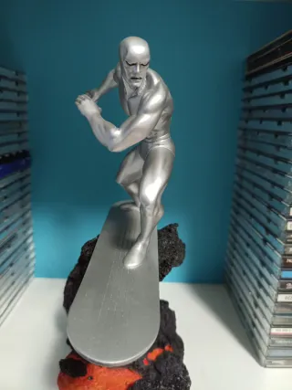 Estatua Silver Surfer