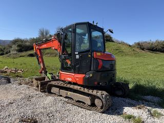 Mini excavadora Kubota U50-5