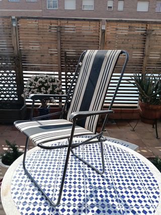 Silla de jardín o playa a rayas