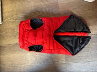Anorak para perro rojo