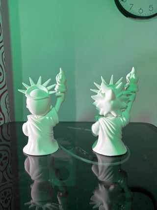 Figuras Estatua de la Libertad Rick y Morty