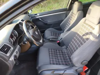 Volkswagen Golf 2005