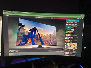 Monitor Asus Curvo 32 WQHD 165Hz