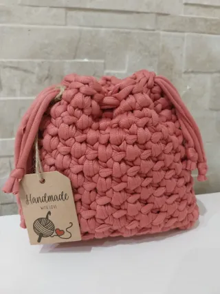 the pouch rosa confetto crochet