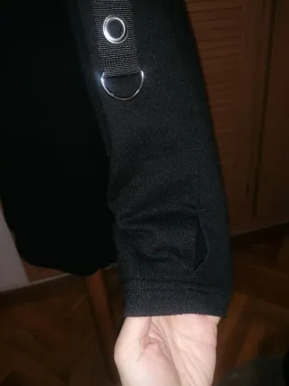 Sudadera Poizen Industries Negra