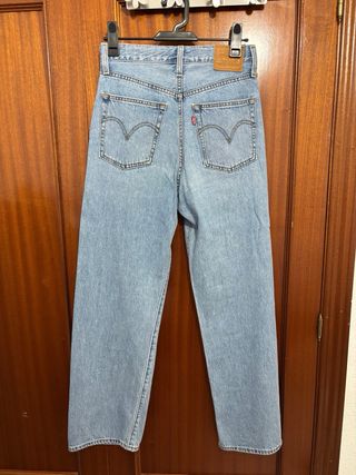 Vaqueros Levi's Ribcage Straight talla 27