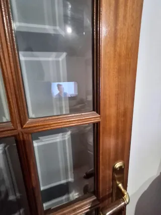 Puerta madera con cristal