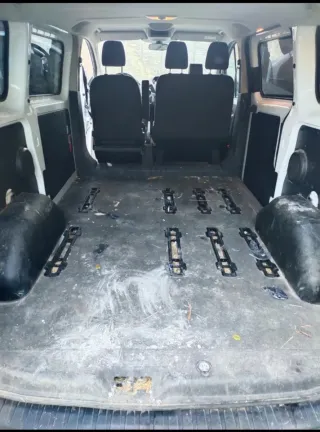 LIMPIEZA COCHES PREMIUM Y DETALLADOS