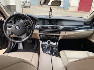 BMW Serie 520d  f11 2013