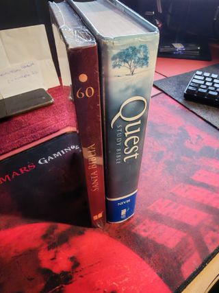 Santa Biblia Reina Valera 60 Nueva y Regalo