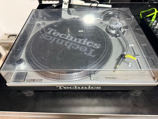 Technics SL-1200MK7 Plato Giradischi Argento