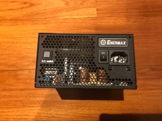 Fonte Enermax Revolution D.F. 750W Gold SEM CABOS