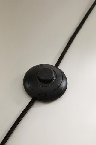 Lámpara de pie metal y tela beige