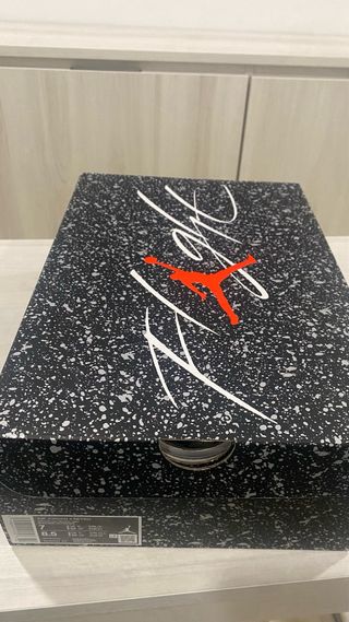 Jordan 4 Military Black Talla 40