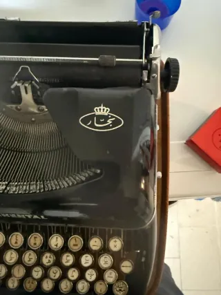 Macchina da scrivere Continental Arabo