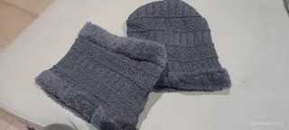 Gorro y braga de cuello gris
