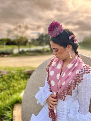 Mantoncillo Flamenca Piquillo Rosa y Blanco