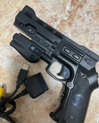 Pistola Light Gun revolver PS2/PS1 Exclusiva