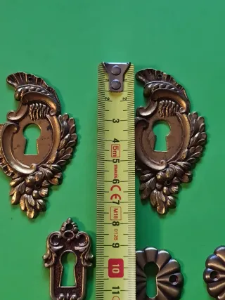 Lote embellecedores cerraduras muebles vintage