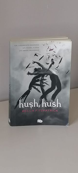 Hush Hush - Becca Fitzpatrick