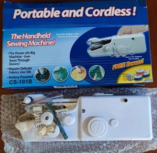 Máquina de Coser Portátil CS-101B