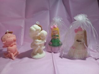 Vela Rosa Figura Niña con Flores