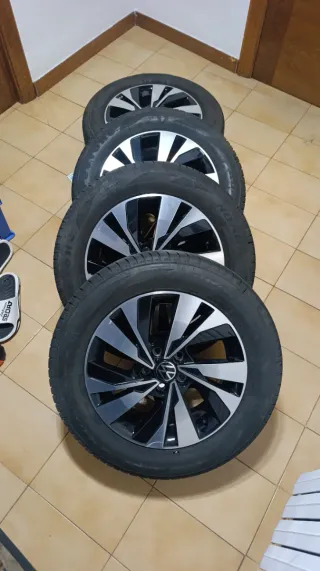 Llantas Volkswagen polo 2021.195.65.R15