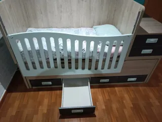 Maxicuna convertible con cajones