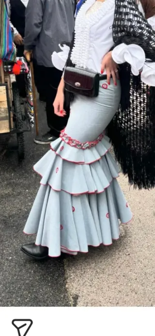 Falda flamenca volantes azul