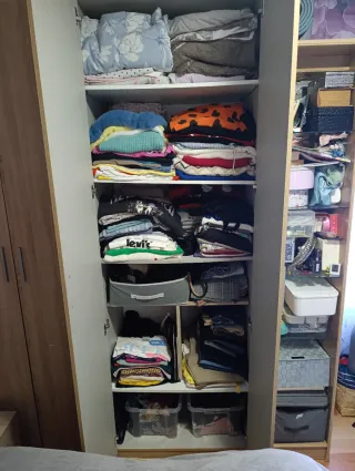 Armario de dormitorio madera y cristal