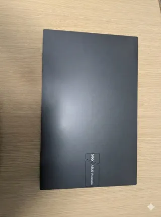 Portátil ASUS Vivobook 17 Intel i3 8GB RAM 512GB S