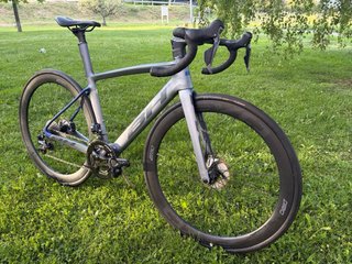 BH G8 Carbono