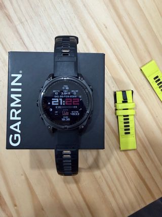 Garmin Fenix 8 Solar Sapphire MIP 47mm Nero/Giallo