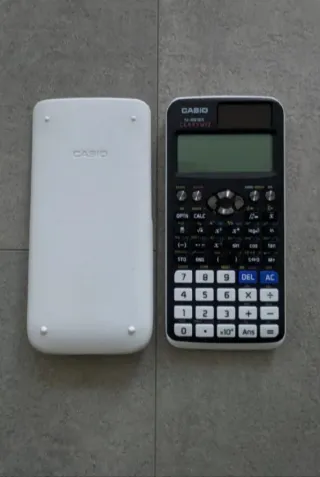 Calculadora Casio CLASSWIZ FX-82EX