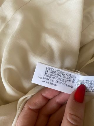 Vestido halter blanco con abalorios