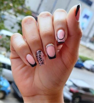 Servicio de manicure y pedicure a domicilio