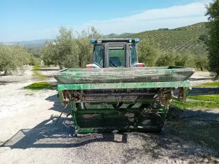 Criba de aceitunas con torre
