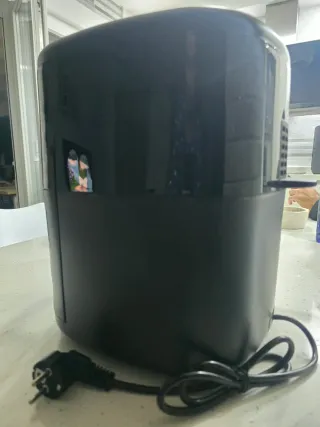 Freidora de aire con moldes