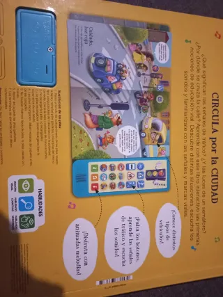 Livro interactivo Circula por la ciudad