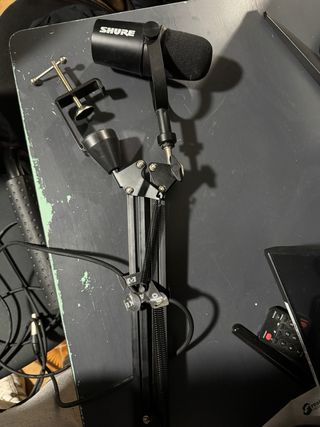 Microfono Shure con asta e cavo