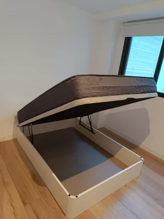 Canapés y colchones nuevos